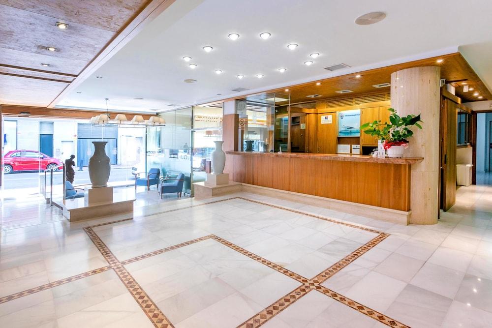 Aparthotel Duquesa Playa Santa Eularia des Riu Bagian luar foto