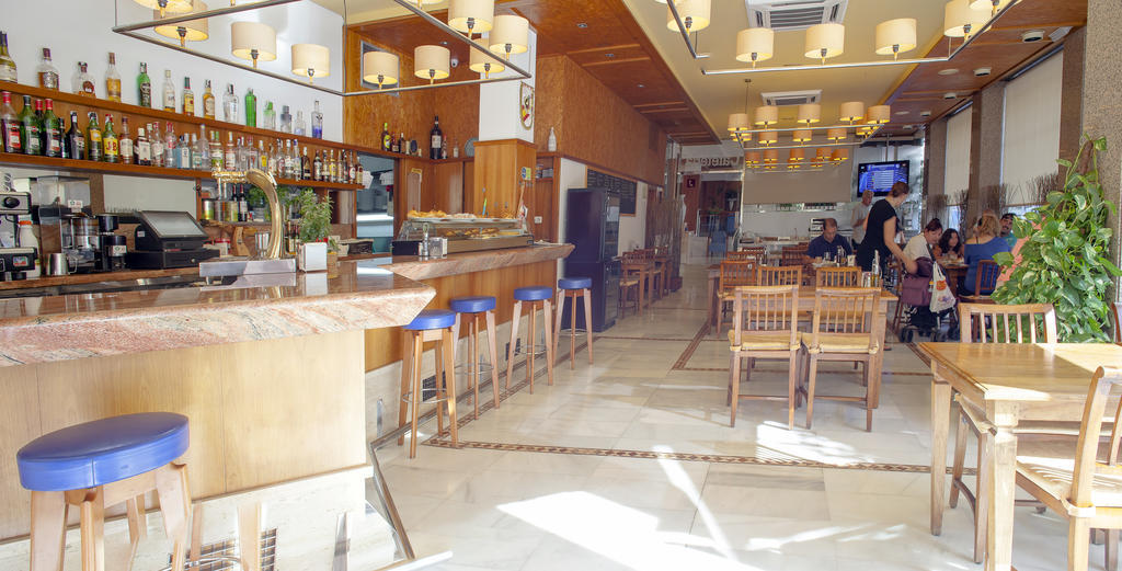 Aparthotel Duquesa Playa Santa Eularia des Riu Bagian luar foto