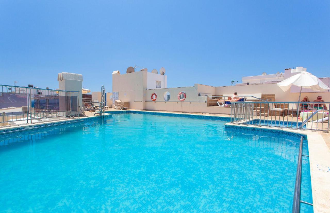 Aparthotel Duquesa Playa Santa Eularia des Riu Bagian luar foto